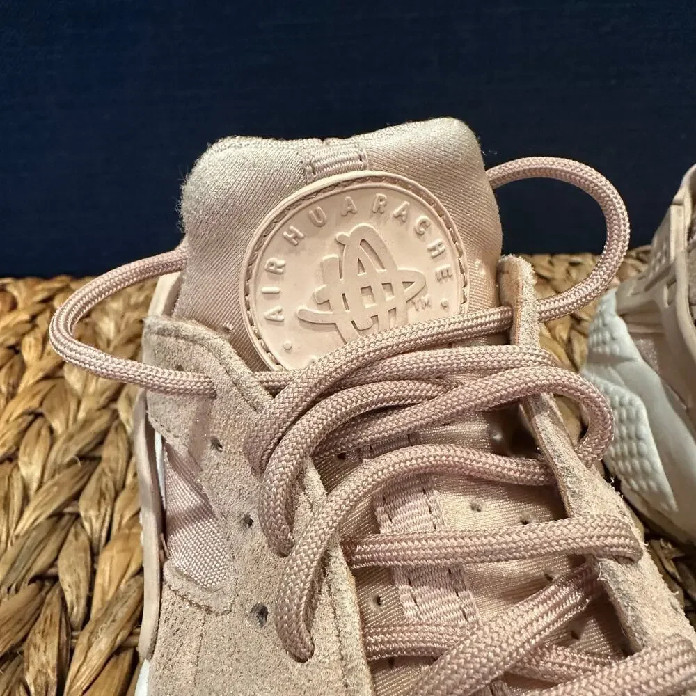 Rose Gold Nike Huarache Sneakers sz 5.5 Youth Nike Sneakers